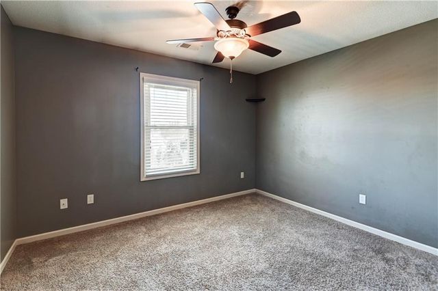 16627 S Lind Road, Olathe, KS 66062