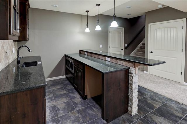 16627 S Lind Road, Olathe, KS 66062