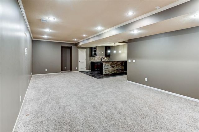 16627 S Lind Road, Olathe, KS 66062