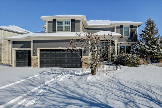 16627 S Lind Road, Olathe, KS 66062