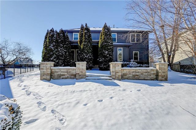 16627 S Lind Road, Olathe, KS 66062