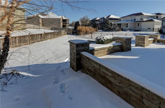 16627 S Lind Road, Olathe, KS 66062