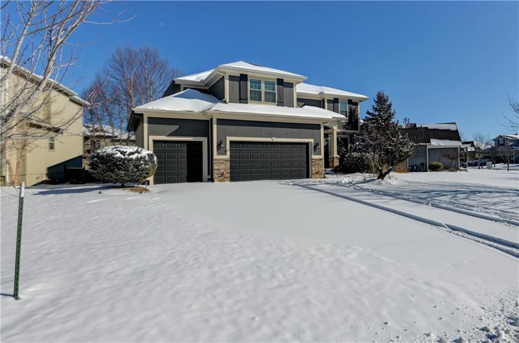 16627 S Lind Road, Olathe, KS 66062