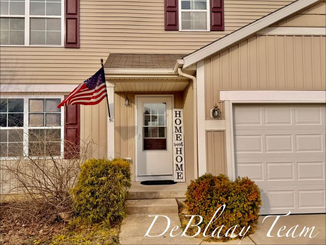 6873 Peninsula Drive Ne, Courtland Twp, MI 49341