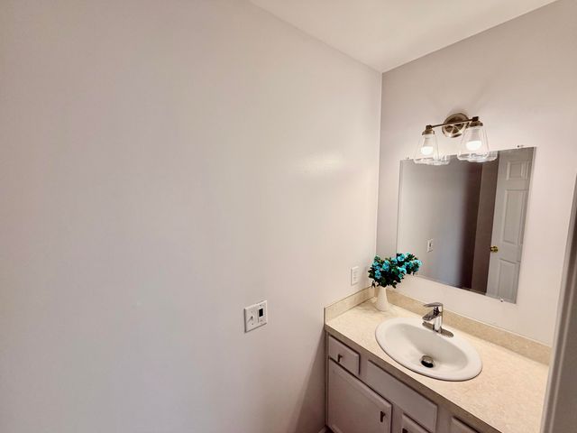 6873 Peninsula Drive Ne, Courtland Twp, MI 49341