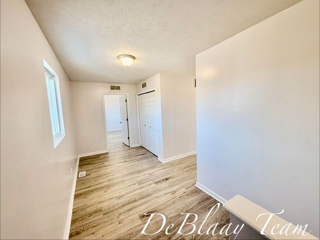 6873 Peninsula Drive Ne, Courtland Twp, MI 49341