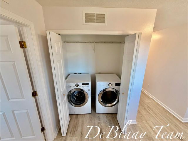 6873 Peninsula Drive Ne, Courtland Twp, MI 49341