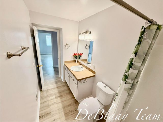 6873 Peninsula Drive Ne, Courtland Twp, MI 49341