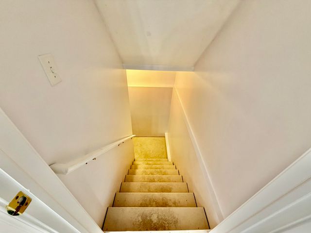 6873 Peninsula Drive Ne, Courtland Twp, MI 49341