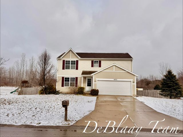 6873 Peninsula Drive Ne, Courtland Twp, MI 49341