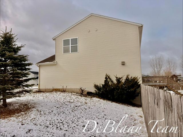 6873 Peninsula Drive Ne, Courtland Twp, MI 49341