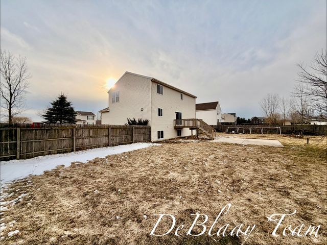 6873 Peninsula Drive Ne, Courtland Twp, MI 49341