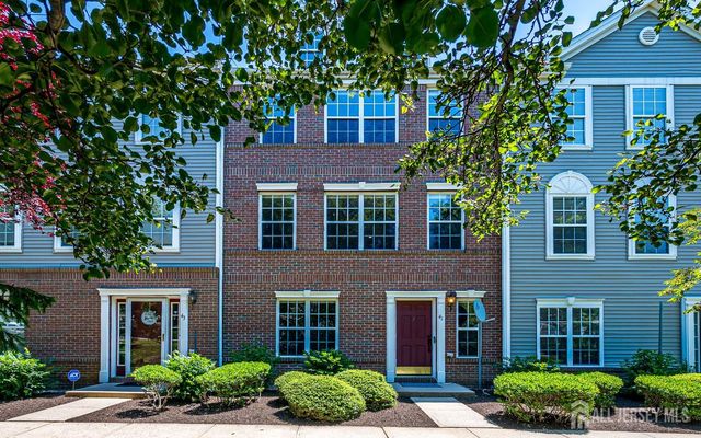 41 Rojewski Way, Parlin, NJ 08859