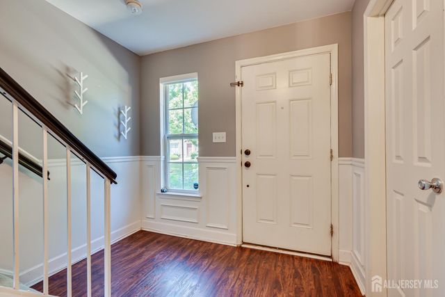41 Rojewski Way, Parlin, NJ 08859