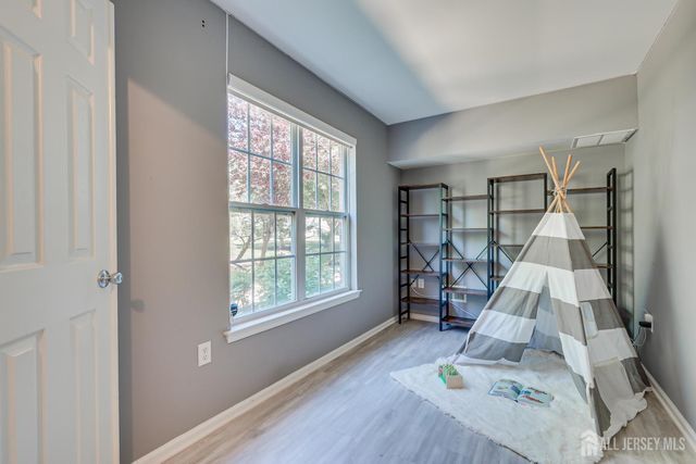 41 Rojewski Way, Parlin, NJ 08859