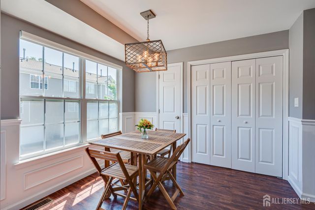 41 Rojewski Way, Parlin, NJ 08859