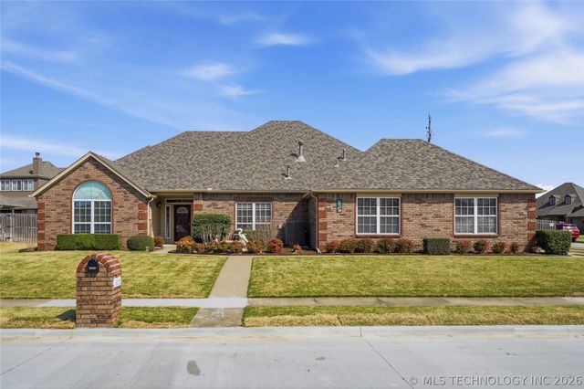 3005 N 15th Street, Broken Arrow, OK 74012