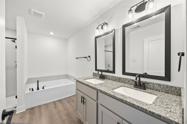 2087 Emerald Lake Trail, Dayton, TX 77535