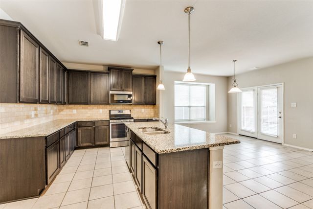 1900 Outpost Creek Lane, Aubrey, TX 76227