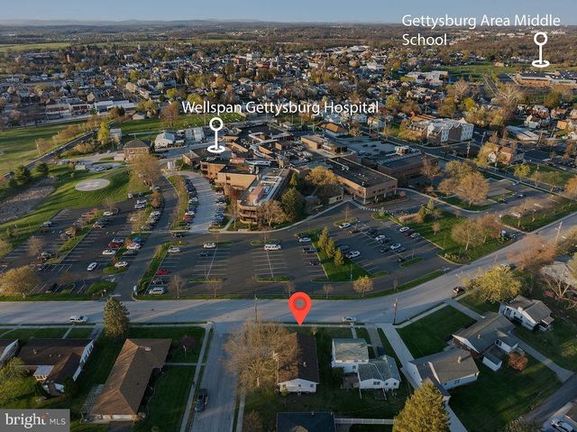 606 FAIRVIEW AVE, Gettysburg, PA 17325