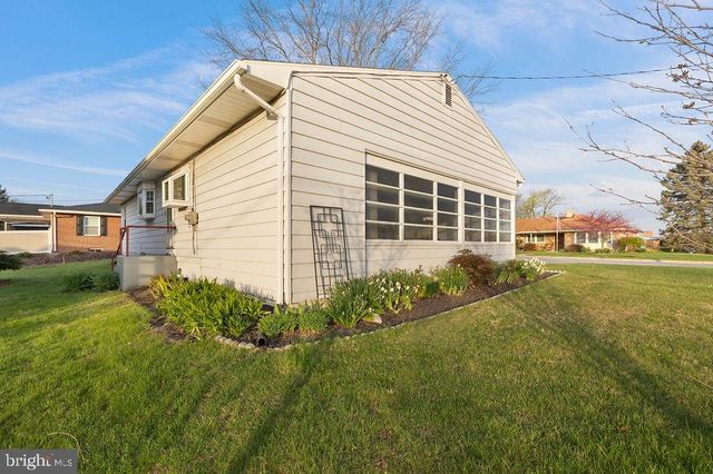 606 FAIRVIEW AVE, Gettysburg, PA 17325