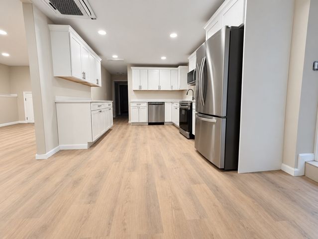 8 Birch Ln A, Shrewsbury, MA 01545