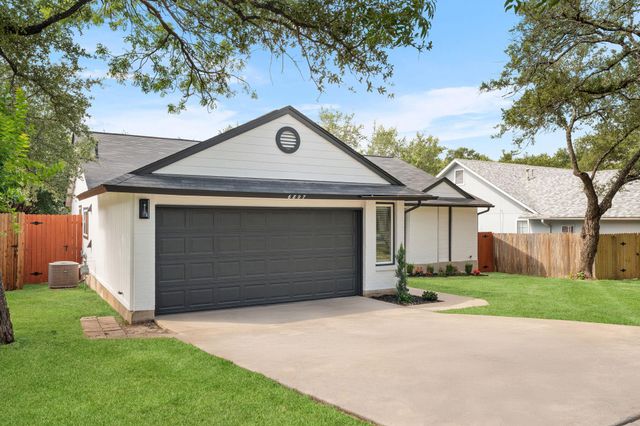 6807 Luckenbach LN, Austin, TX 78729