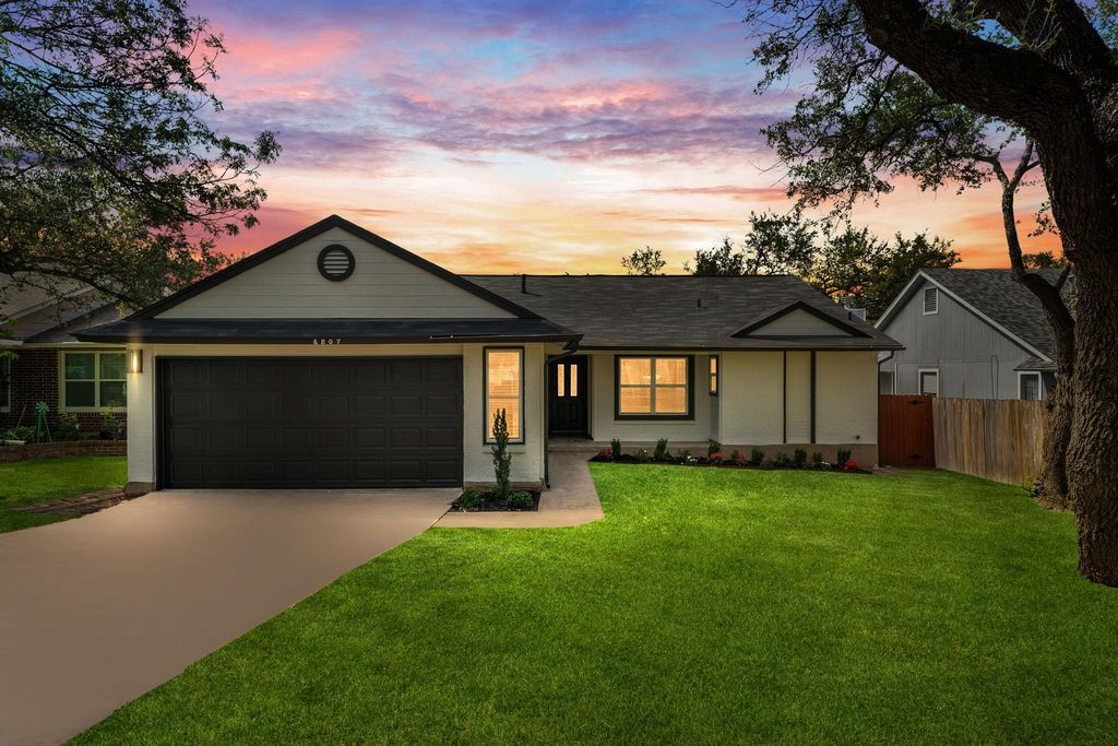 6807 Luckenbach LN, Austin, TX 78729