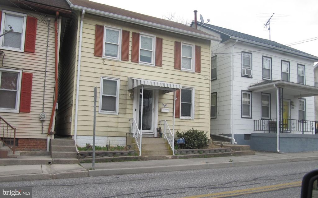 148 2ND, Mcsherrystown, PA 17344