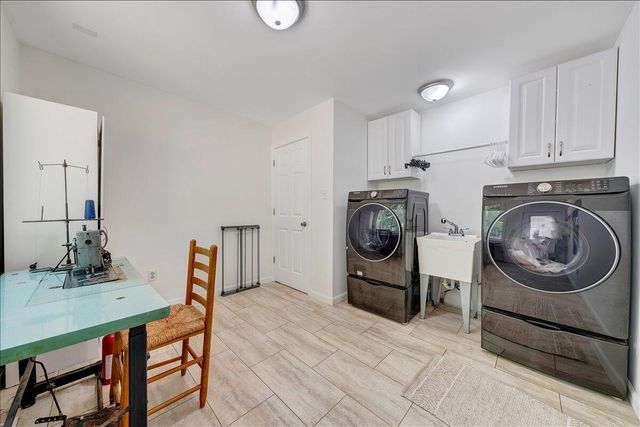 105 Windlass CT, Moneta, VA 24121