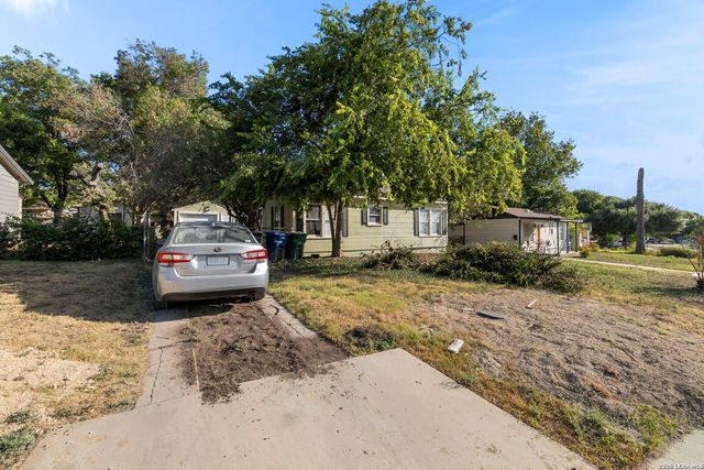 139 CRAVENS AVE, San Antonio, TX 78223