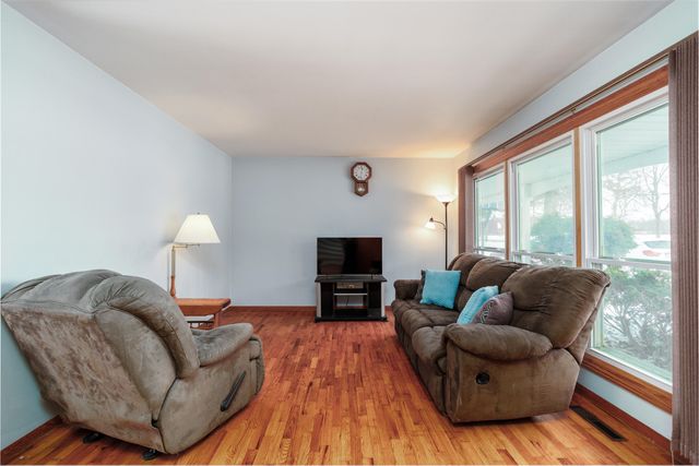 12293 Beadle Lake Road, Emmett Twp, MI 49014