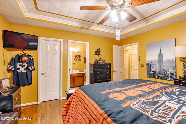6912 Day Break Ct, Louisville, KY 40272