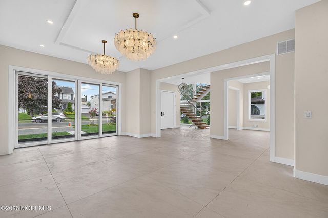 5 Royal Place, Long Branch, NJ 07740