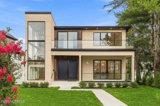5 Royal Place, Long Branch, NJ 07740