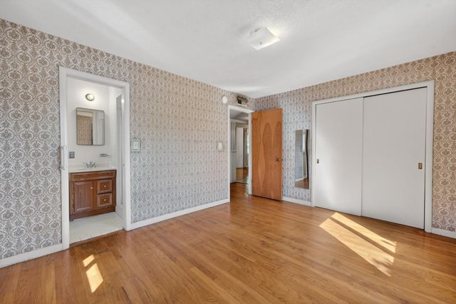 4274 Warren Ave, Sacramento, CA 95822