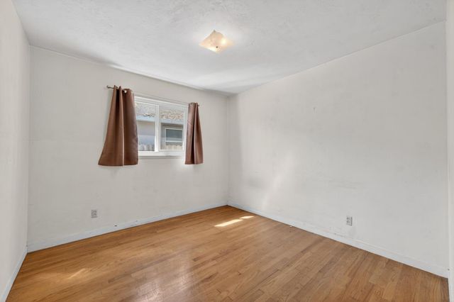 4274 Warren Ave, Sacramento, CA 95822