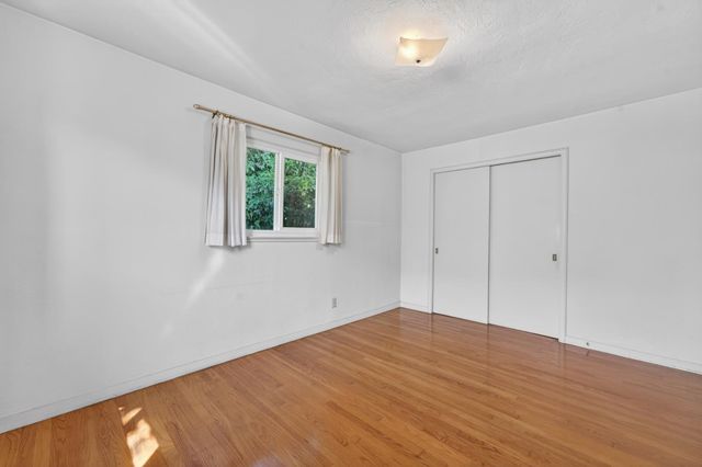 4274 Warren Ave, Sacramento, CA 95822