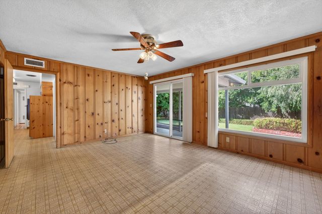 4274 Warren Ave, Sacramento, CA 95822