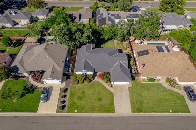 4274 Warren Ave, Sacramento, CA 95822