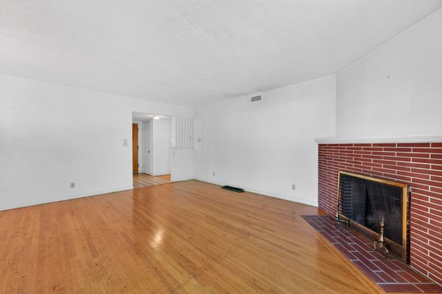 4274 Warren Ave, Sacramento, CA 95822