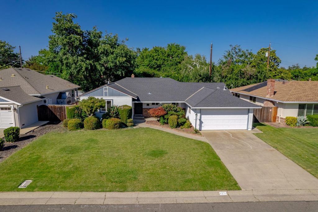 4274 Warren Ave, Sacramento, CA 95822