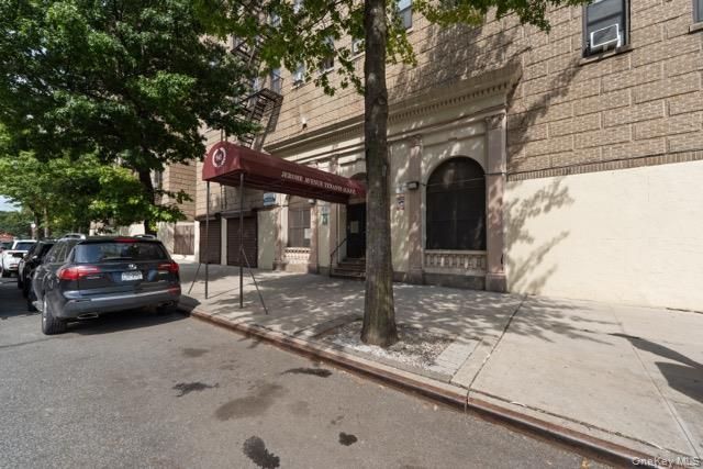 941 Jerome Avenue 11G, Bronx, NY 10452