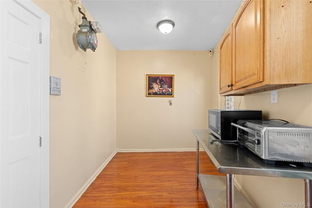 941 Jerome Avenue 11G, Bronx, NY 10452