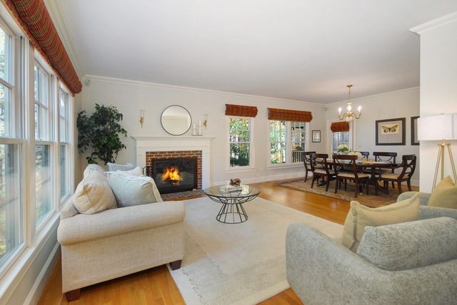 96 Forest Ridge Rd 96, Concord, MA 01742