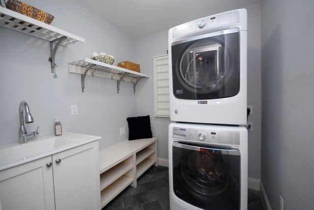 96 Forest Ridge Rd 96, Concord, MA 01742