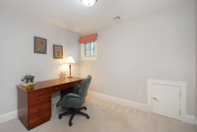 96 Forest Ridge Rd 96, Concord, MA 01742