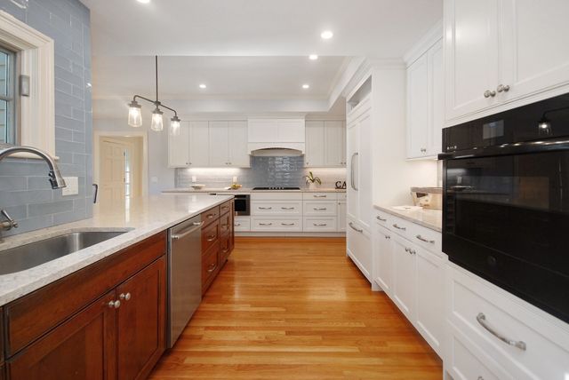 96 Forest Ridge Rd 96, Concord, MA 01742