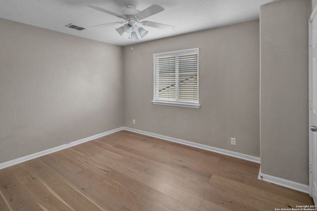 306 BIRKDALE DR, Cibolo, TX 78108