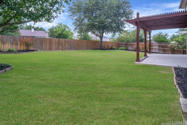 306 BIRKDALE DR, Cibolo, TX 78108